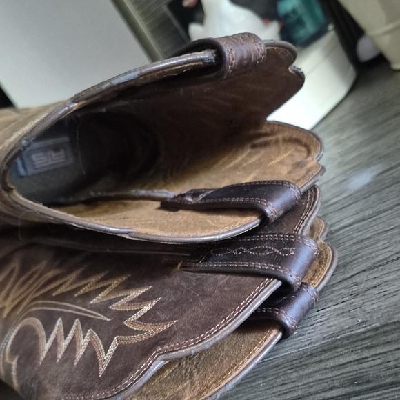 Brown Western Cowboy Boots - Picture 4 of 4